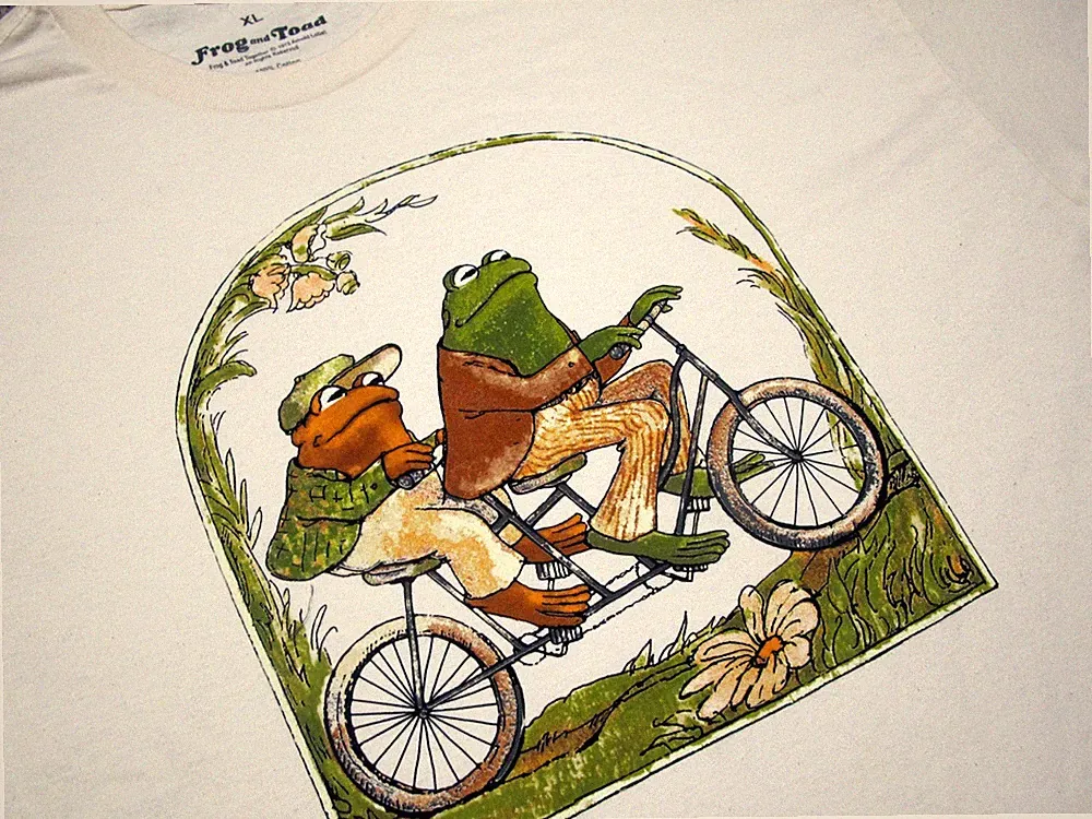 Frog & Toad Tandem Bicycle ivory beige t-shirt XL literature illustration book